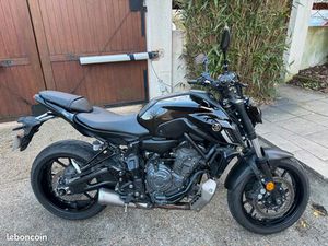 YAMAHA MT-07 PURE 2024