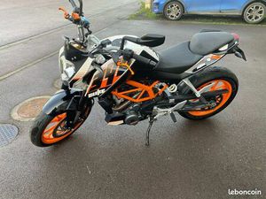 KTM DUKE 390