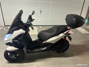 PIAGGIO MP3 300 HPE SPORT