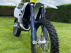 MOTO 125 HUSQVARNA