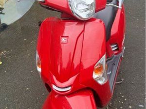 SCOOTER KYMCO ROUGE