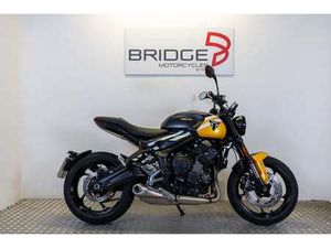 EX DEMO TRIUMPH TRIDENT 660 FOR SALE IN EXETER