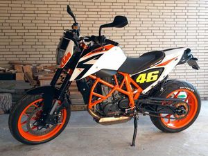 KTM DUKE 690