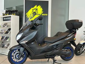 SUZUKI BURGMAN 400 / SEHR GEPFLEGT / TÜV 05.2027