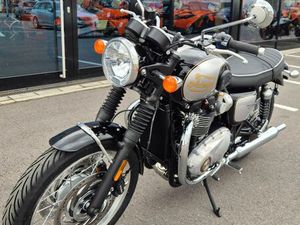 TRIUMPH BONNEVILLE T120 ICON EDITION