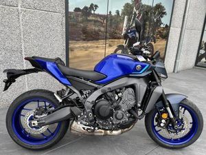 ② YAMAHA MT-09 Y-AMT
