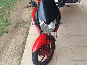 HONDA 125CBF