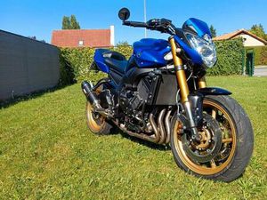 ② YAMAHA FZ8