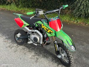 MOTO ENFANT YCF 88