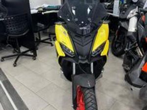 APRILIA SR GT 125 SPORT