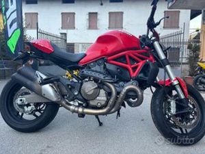 DUCATI MONSTER 821