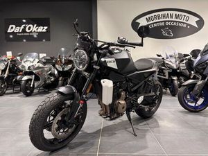 HUSQVARNA SVARTPILEN 801 2025 801 CM3 | MOTO ROADSTER | 2 282 KM | NOIR | 56880 PLOEREN