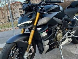 DUCATI STREETFIGHTER NERO