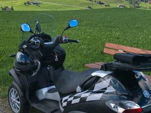 PIAGGIO MP3 250 LT
