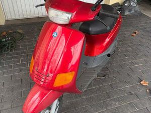 PIAGGIO ZIP SSL25 ROLLER BAUJAHR 1996