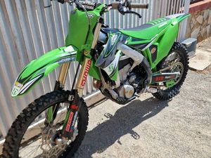 KAWASAKI KXF 450