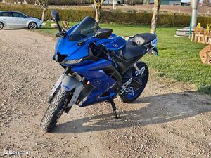 YAMAHA YZF-R125