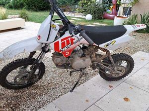 DIRT 125 YCF