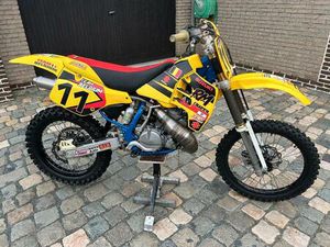② SUZUKI RM 250 BJ1990 NOUVEAU ! 15 HEURES ! ! ! ! !