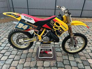 ② SUZUKI RM 250 CC BJ1993I NOUVEAU ! 10 HEURES ! ! ! !