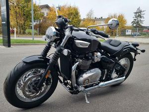 TRIUMPH BONNEVILLE SPEEDMASTER
