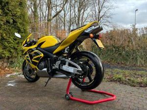 HONDA CBR600RR - GEEL - BLIKVANGER! — MOTOREN | HONDA — MARKTPLAATS