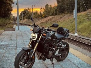 HONDA CB650R - 70KW LIVRETE FUNDÃO, VALVERDE, DONAS, ALDEIA DE JOANES E ALDEIA NOVA DO CABO