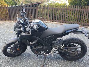 YAMAHA MT125
