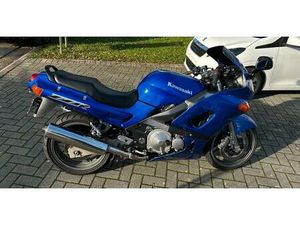 KAWASAKI ZZR600
