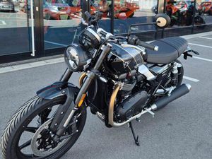 TRIUMPH SPEED TWIN 900 SCHWARZ & WEISS