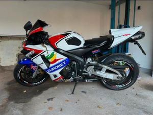 HONDA CBR600RR PC37