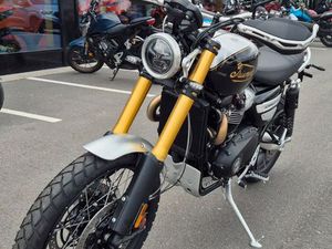 TRIUMPH SCRAMBLER 1200 XE ICON EDITION