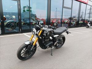 TRIUMPH SPEED 400 SCHWARZ