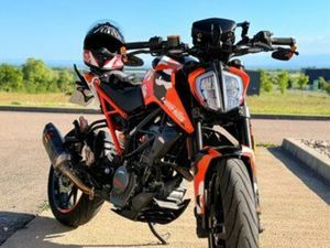 KTM DUKE 125