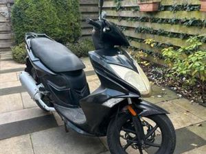 KYMCO SUPER 8 SCOOTER - VOOR ONDERDELEN — SCOOTERS | KYMCO — MARKTPLAATS