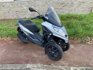 PRO PIAGGIO MP3 300 HPE / 2020 / 14823 KM