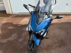 VENDS TMAX 530 DX TOUTES OPT