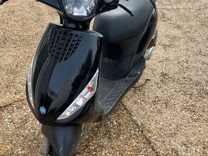 SCOOTER ZIP 4T ANNÉE 2022