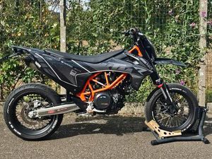 ② PLAYFUL KTM SMC-R 690 2020 + 1 AN DE GARANTIE