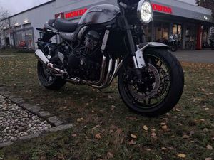 KAWASAKI Z900RS *SEHR WENIG KILOMETER*