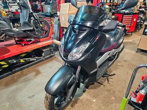 YAMAHA - XMAX 125