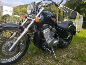 HONDA VT 600 SHADOW (AB 18 JAHREN)