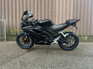 YAMAHA YZF R125, FRISCH AB SERVICE