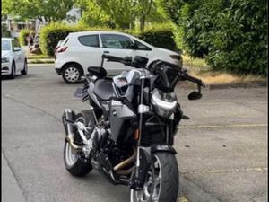 BMW F900R - LEASING 215 CHF À REPRENDRE
