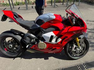 PANIGALE V4 R LIMITED EDITION