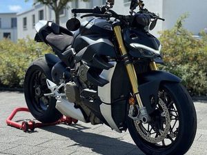 DUCATI STREETFIGHTER V4S, SCHWARZ, NEU BEREIFT & AB SERVICE!