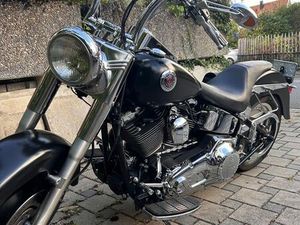 HARLEY DAVIDSON FLSTFI MIT JEKYLL & HIDE KOMPLETTANLAGE
