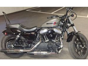 HARLEY-DAVIDSON SPORTSTER XL1200, UN'ICONA SU DUE RUOTE!