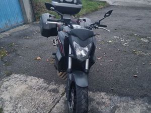 HONDA CB650F - NOIRE, SOIGNÉE, PRÊTE POUR LA SAISON 2026