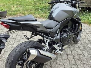 HONDA (HORNET) CB750 2022